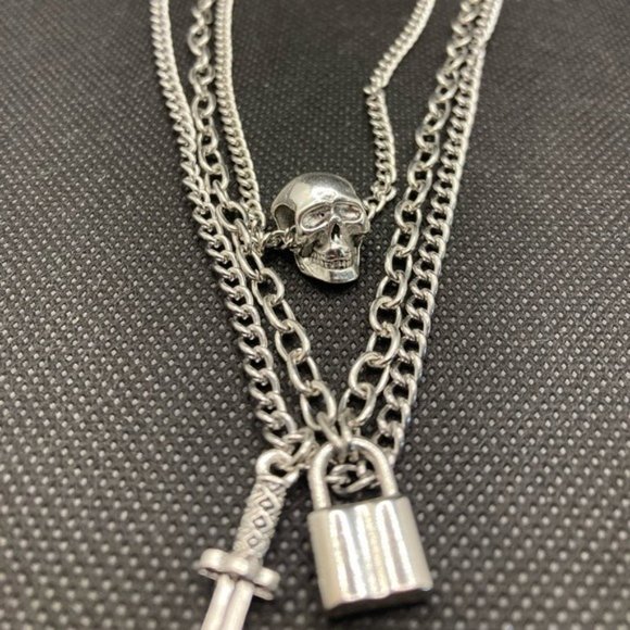 Gothic Skull Necklace Set - Picture 2 of 10